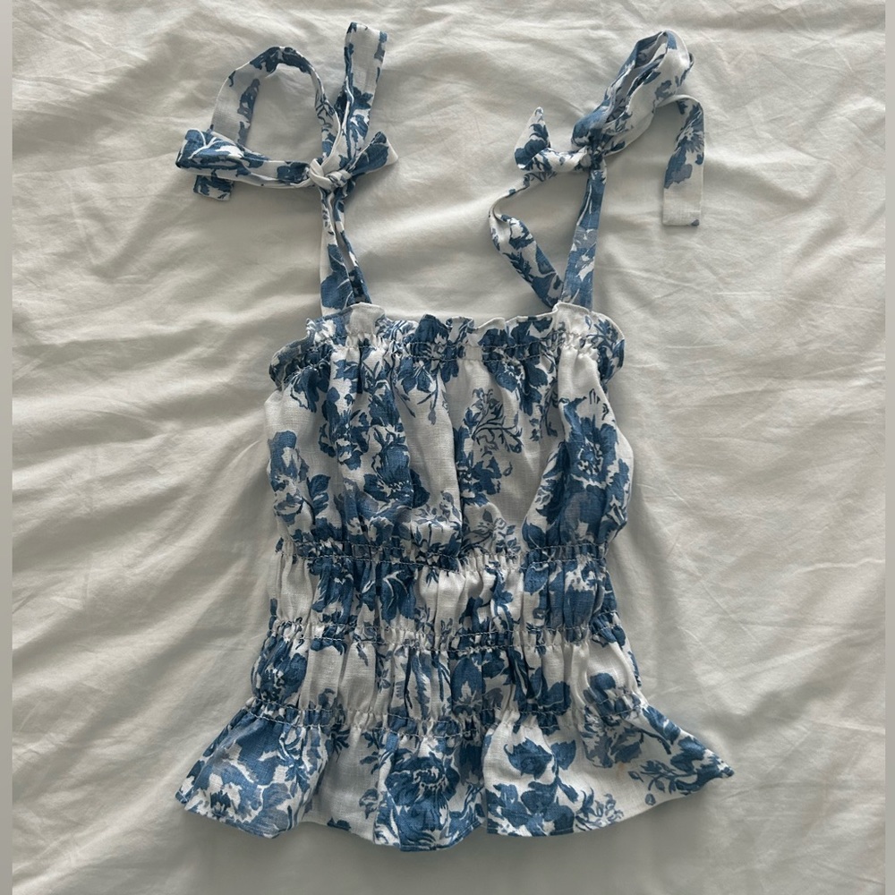 Linen floral reformation top size small